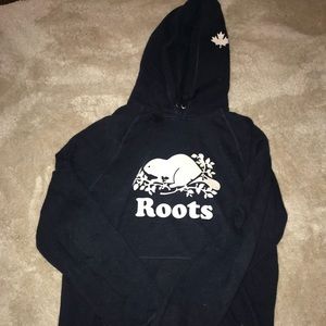 Dark navy root Canada sweatshirt